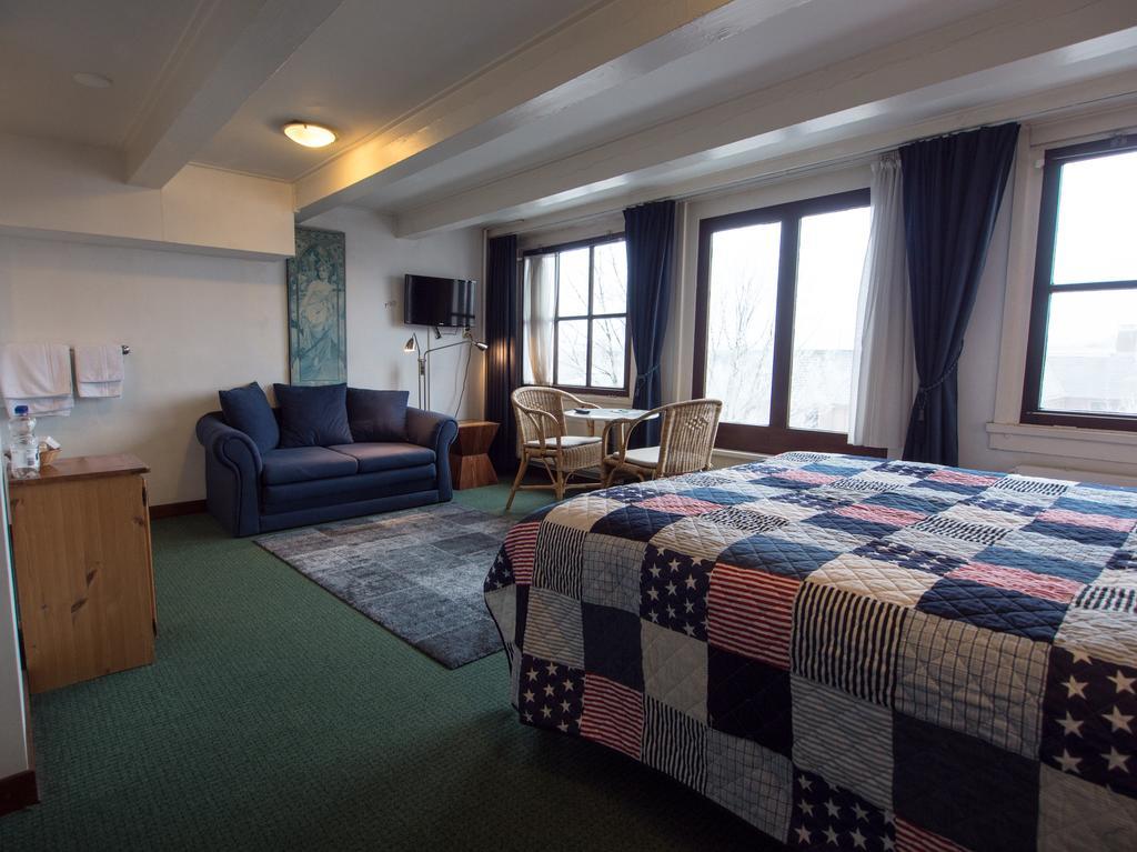 Hotel Adolesce Амстердам Экстерьер фото